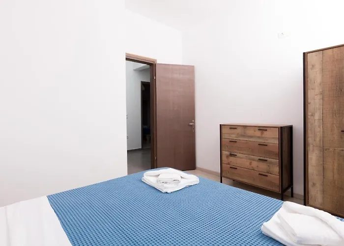 Marion Skála Kallirákhis